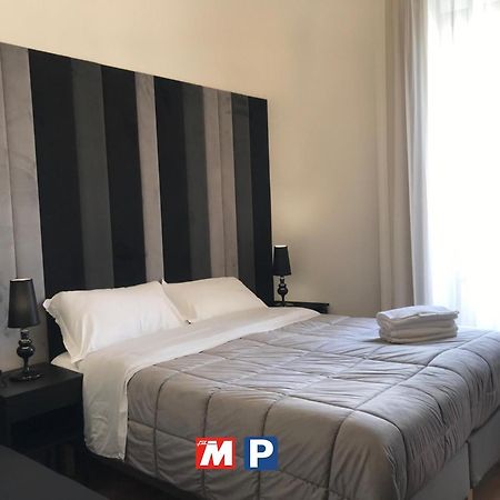 Motta Palace Apartments & Rooms Motta Sant'Anastasia Eksteriør billede