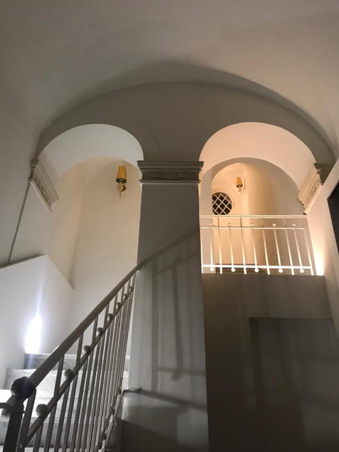 Motta Palace Apartments & Rooms Motta Sant'Anastasia Eksteriør billede