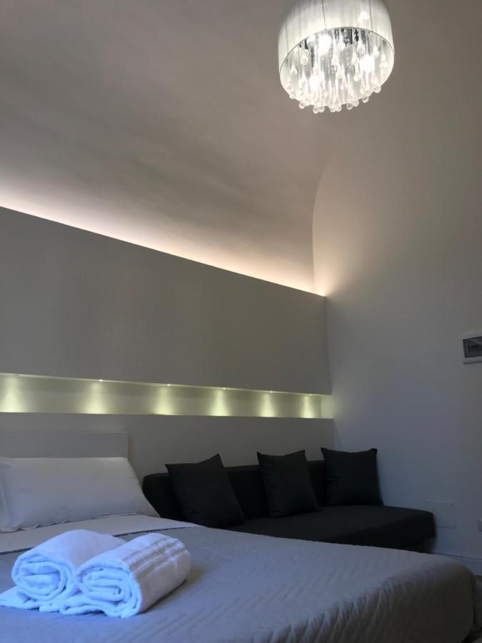 Motta Palace Apartments & Rooms Motta Sant'Anastasia Eksteriør billede