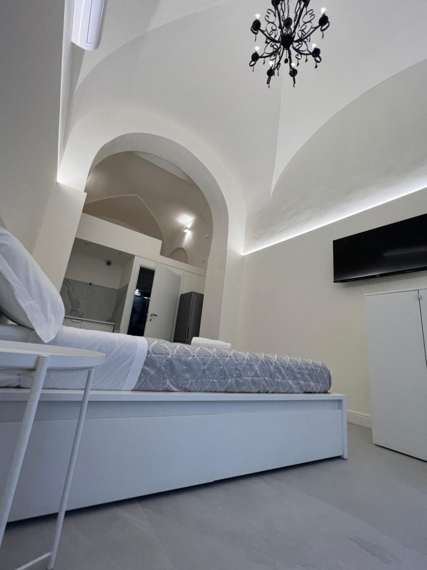 Motta Palace Apartments & Rooms Motta Sant'Anastasia Eksteriør billede